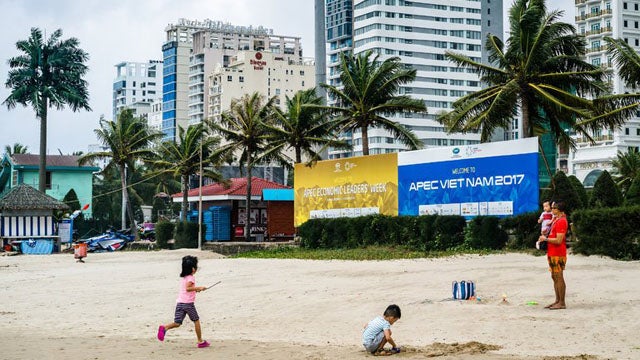 In Vietnam, Trump Makes a Friendlier Landing